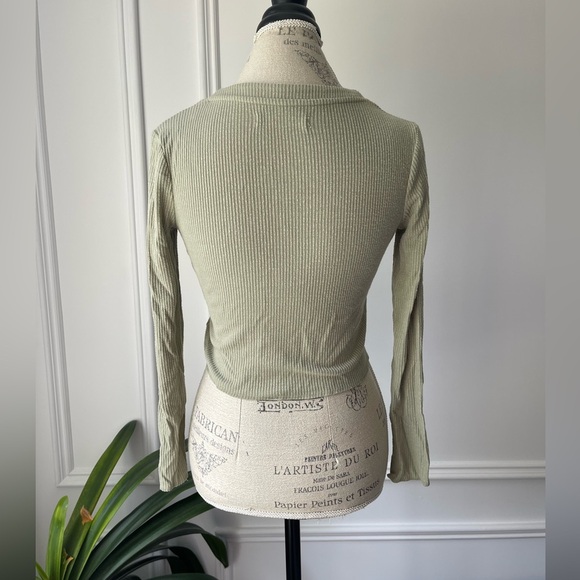 Oak + Fort V neck bottom down green cardigan - Picture 4 of 6